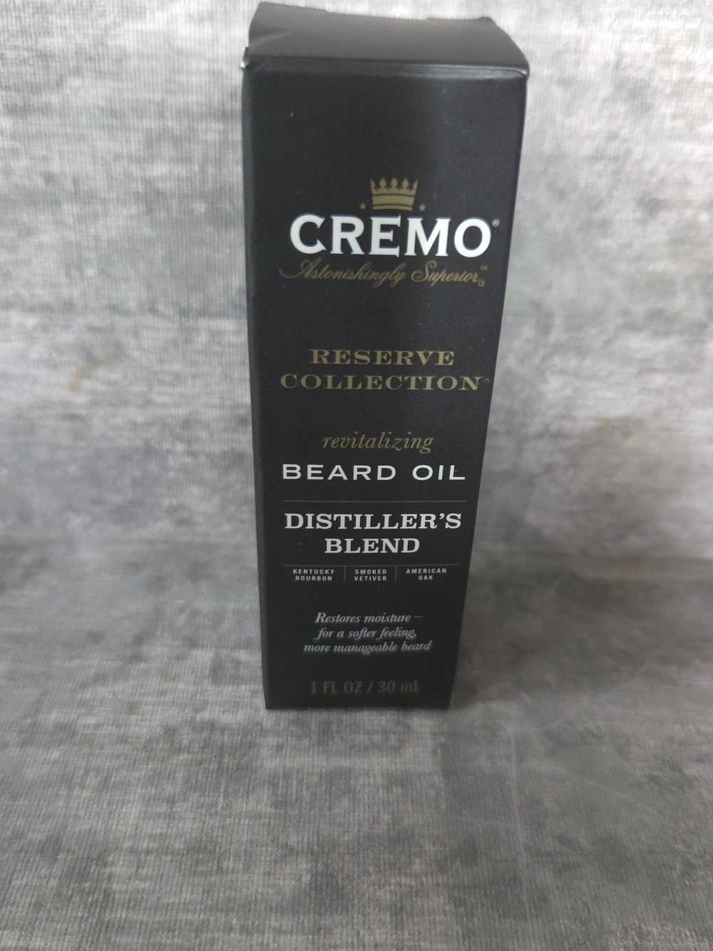 Cremo Reserve Collection Distiller's Blend Revitalizing Beard Oil - Black